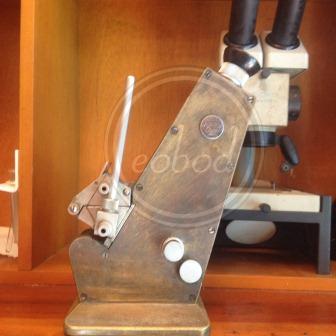 may-do-chi-so-khuc-xa